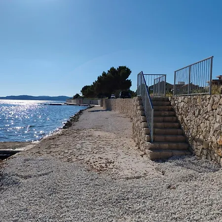 Seaside Serenity Rose Appartement Sukošan Buitenkant foto
