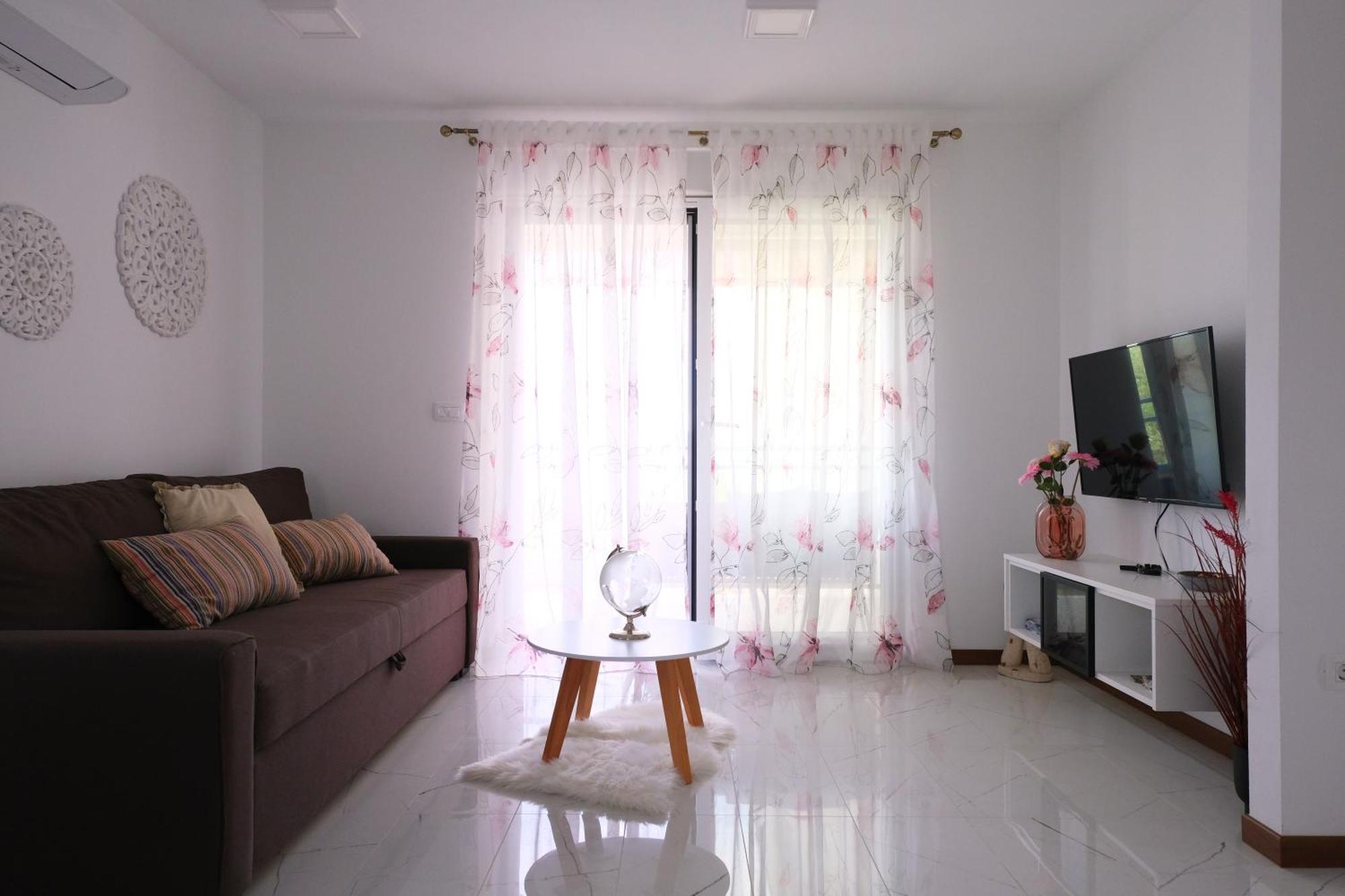 Seaside Serenity Rose Sukosan