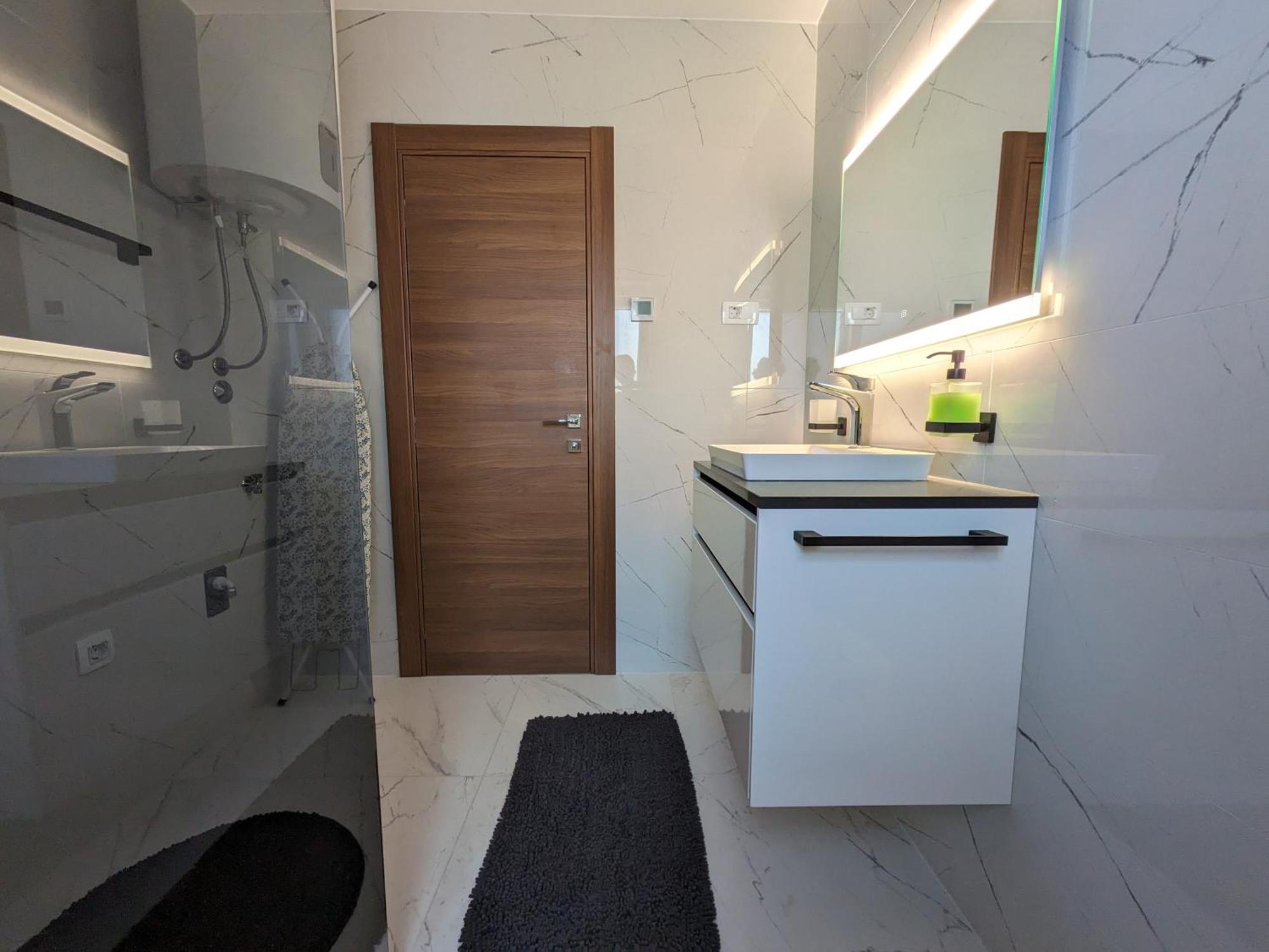 Seaside Serenity Rose Apartment Sukosan